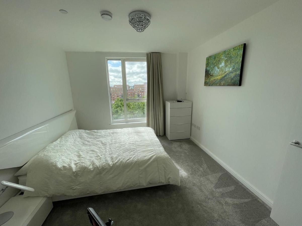 Appartement Modern Penthouse Flat With Free Indoor Parking à Londres Extérieur photo