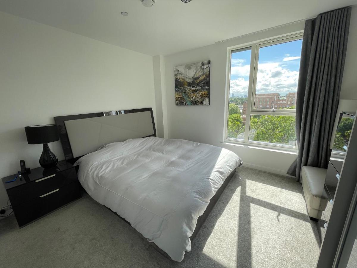 Appartement Modern Penthouse Flat With Free Indoor Parking à Londres Extérieur photo