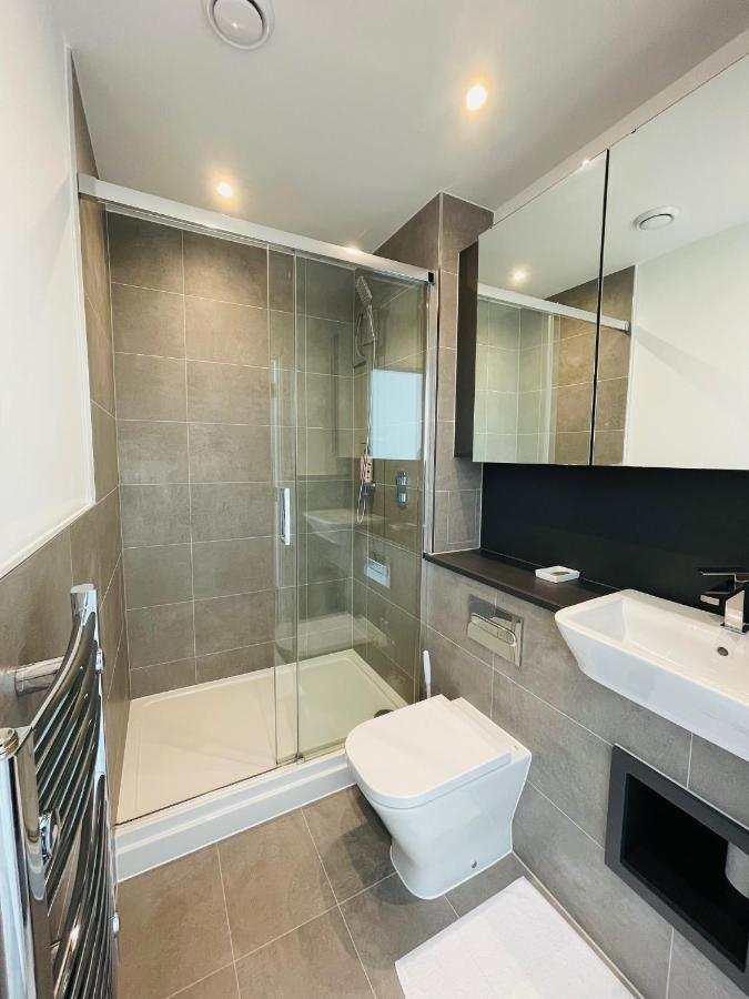 Appartement Modern Penthouse Flat With Free Indoor Parking à Londres Extérieur photo